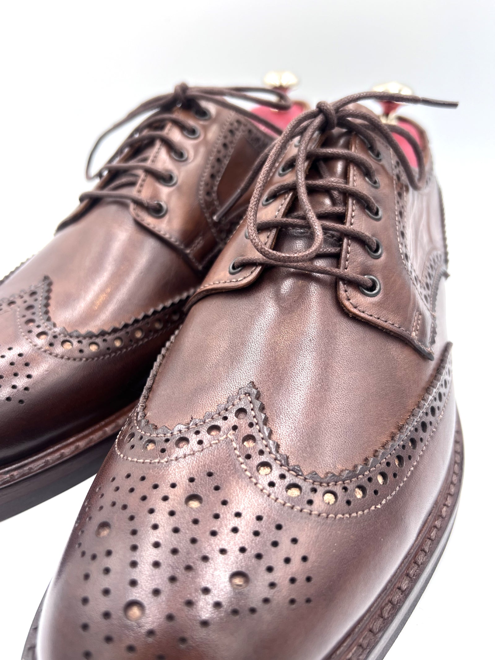 Oscar William Handmade Chocolate Brogue – Studded Sole