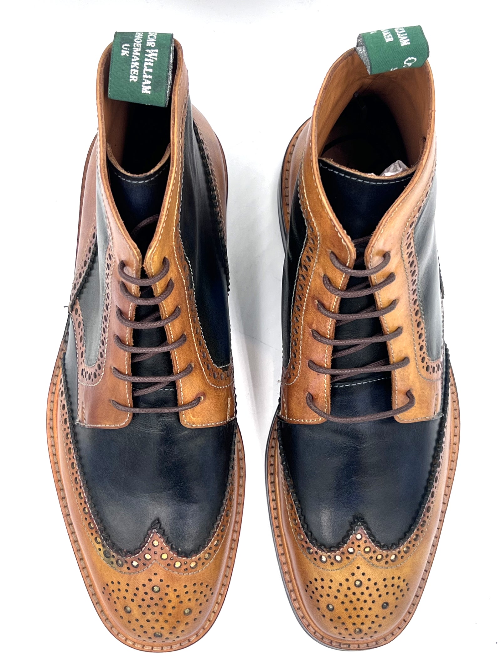 Oscar William Brogue Boots – Light Tan / Navy Blue Mix Patina