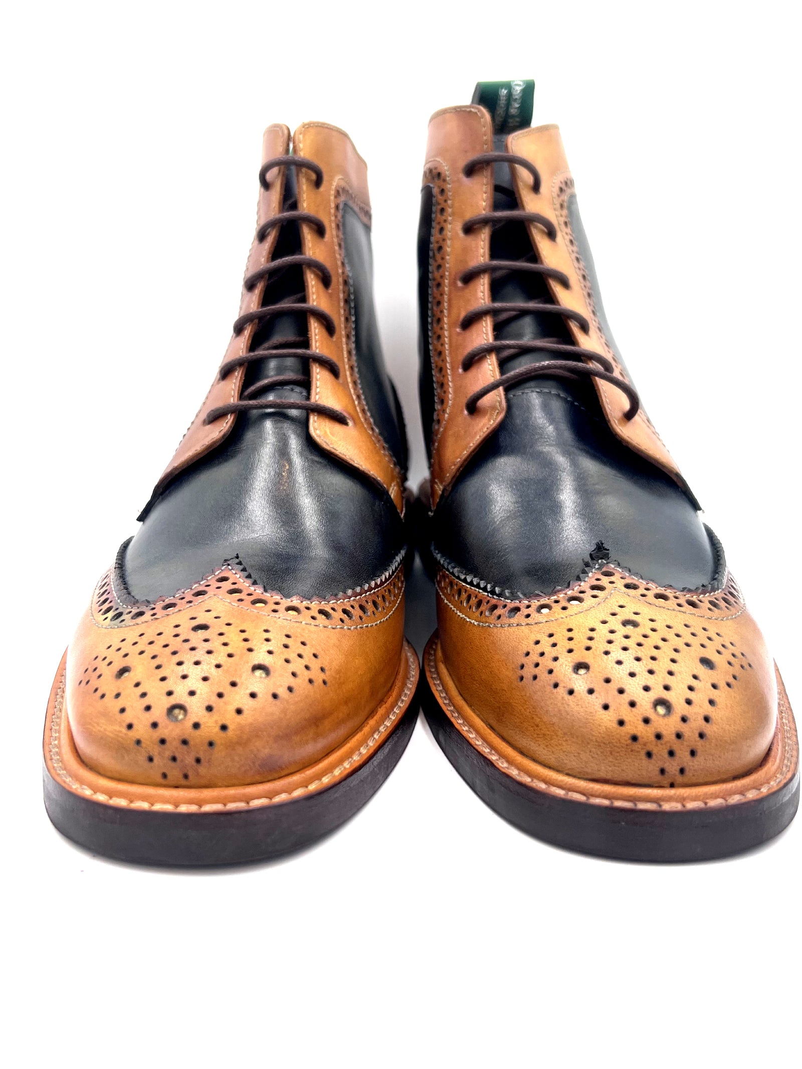 Oscar William Brogue Boots – Light Tan / Navy Blue Mix Patina