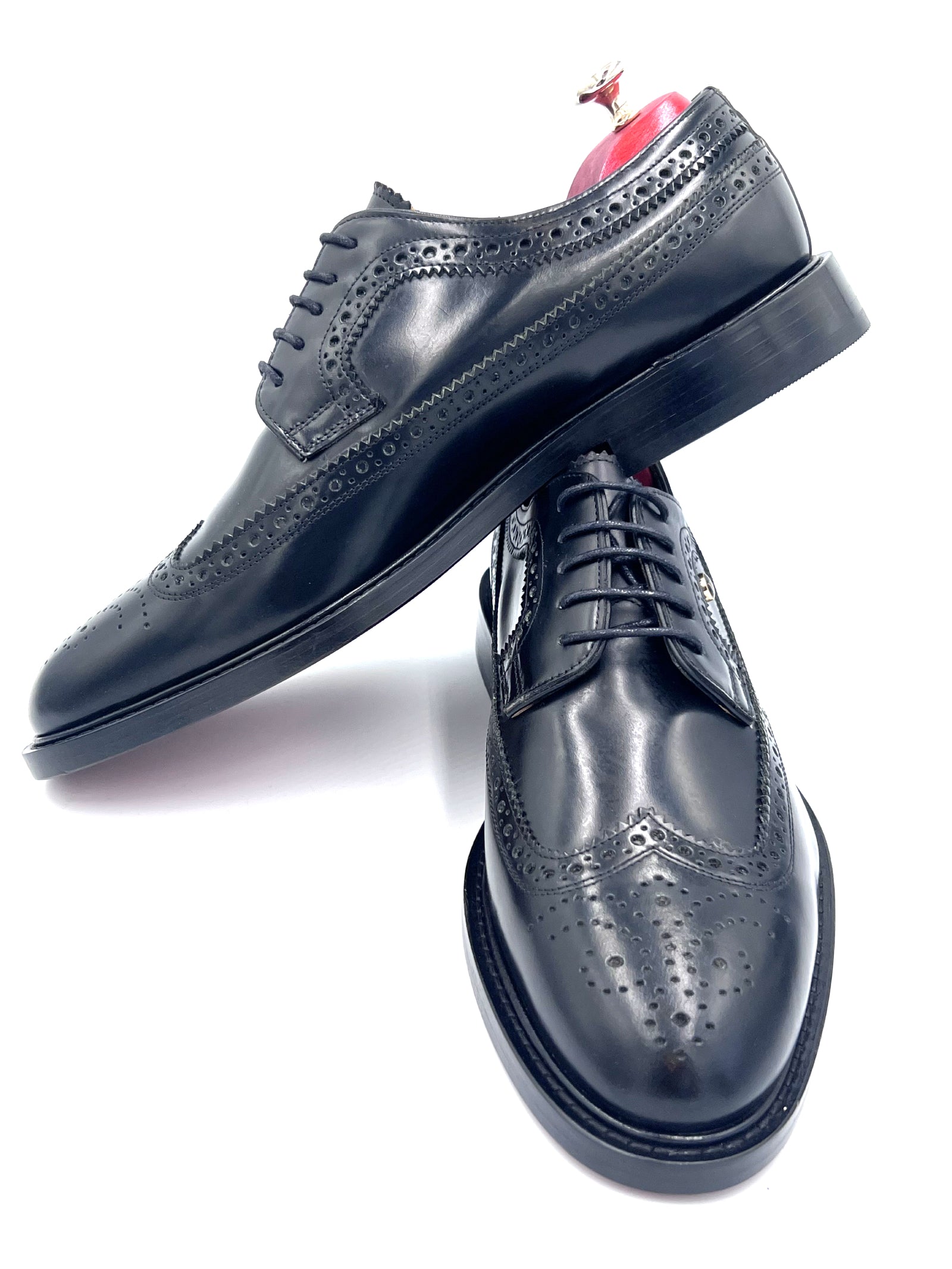 Oscar William Classic Brogue – Royal Long Wing | Black High Shine