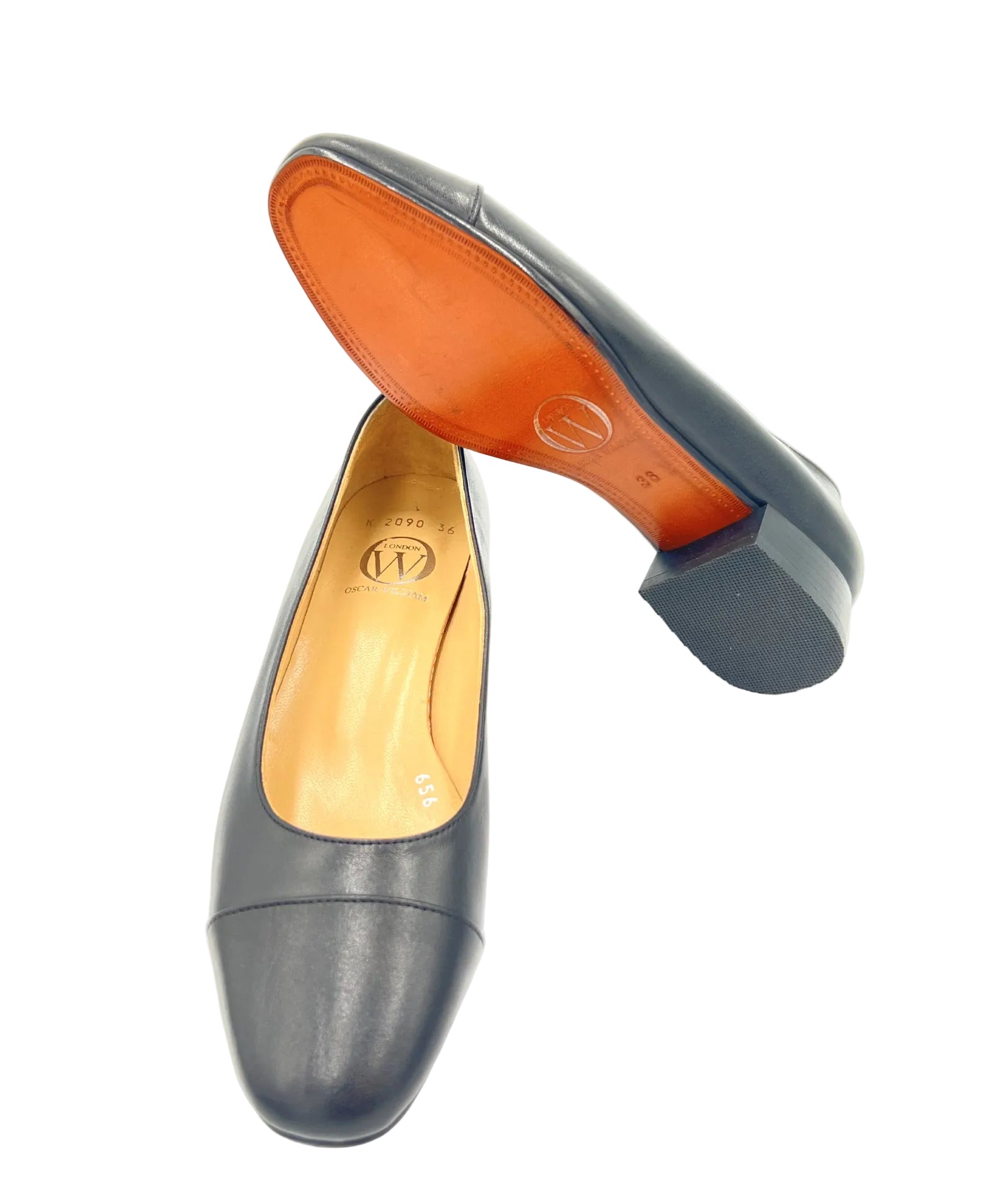 Oscar William Black Leather Formal Pumps