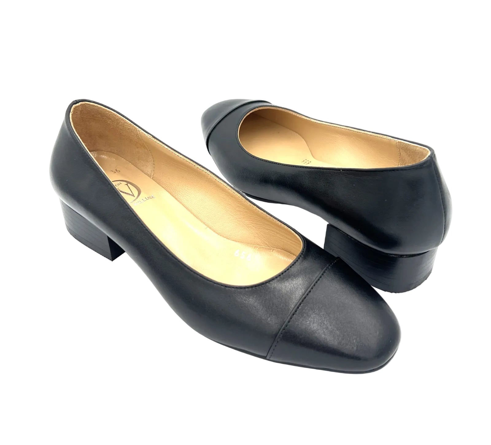 Oscar William Black Leather Formal Pumps 