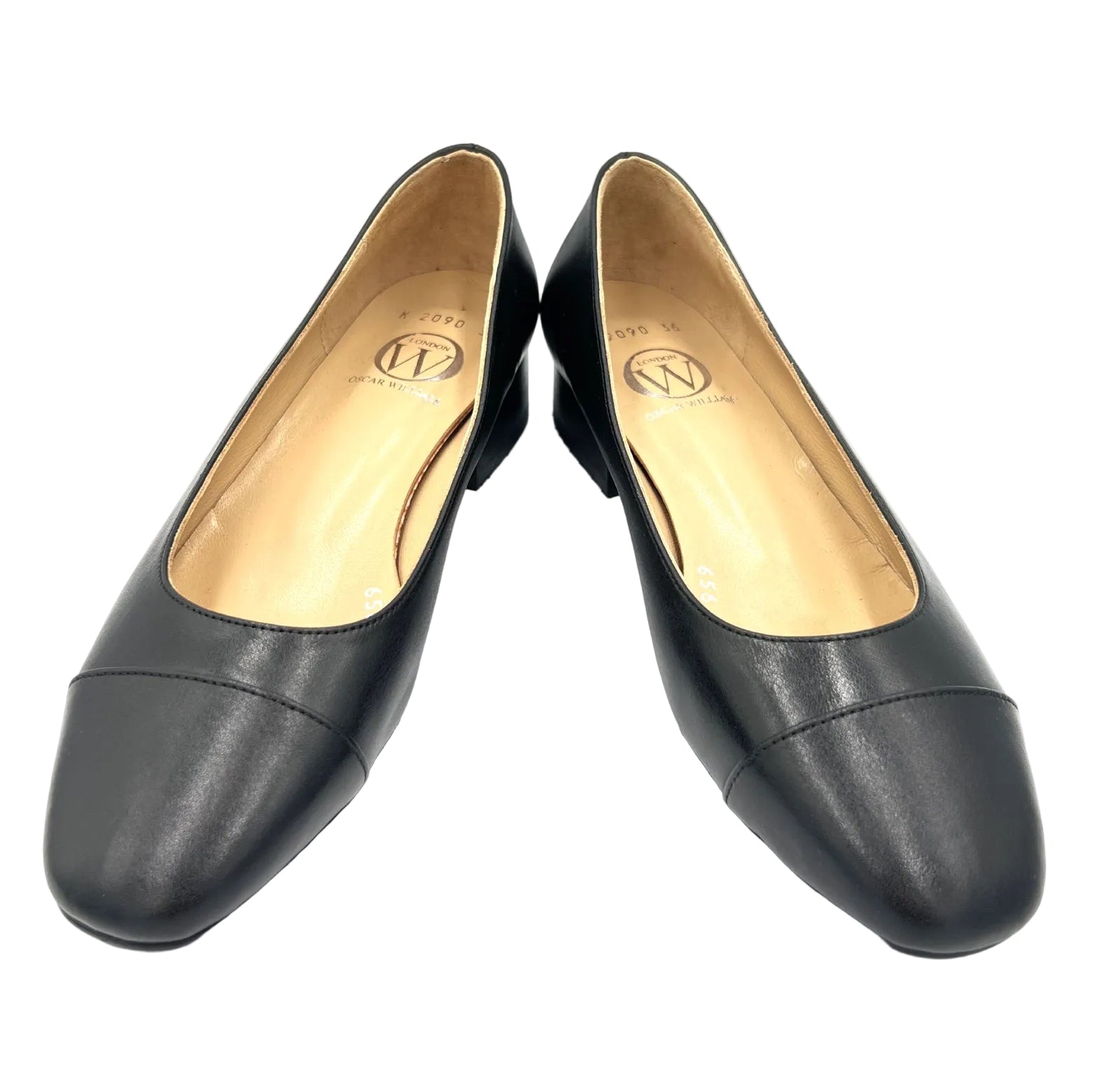 Oscar William Black Leather Formal Pumps